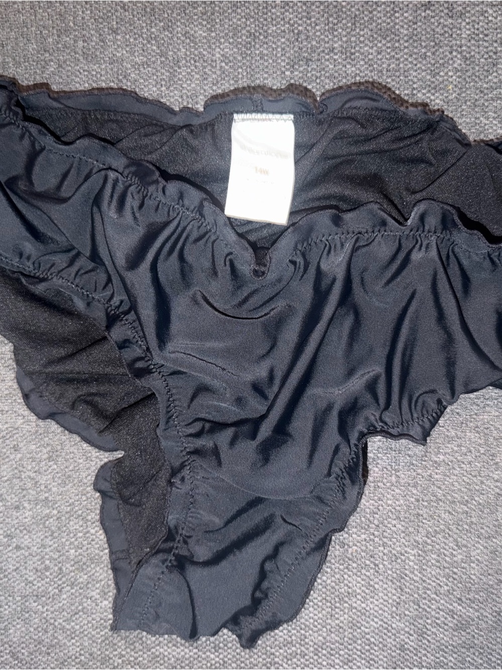Xhilarian Black Women's Ruffle Bikini Ruched 14W- never worn